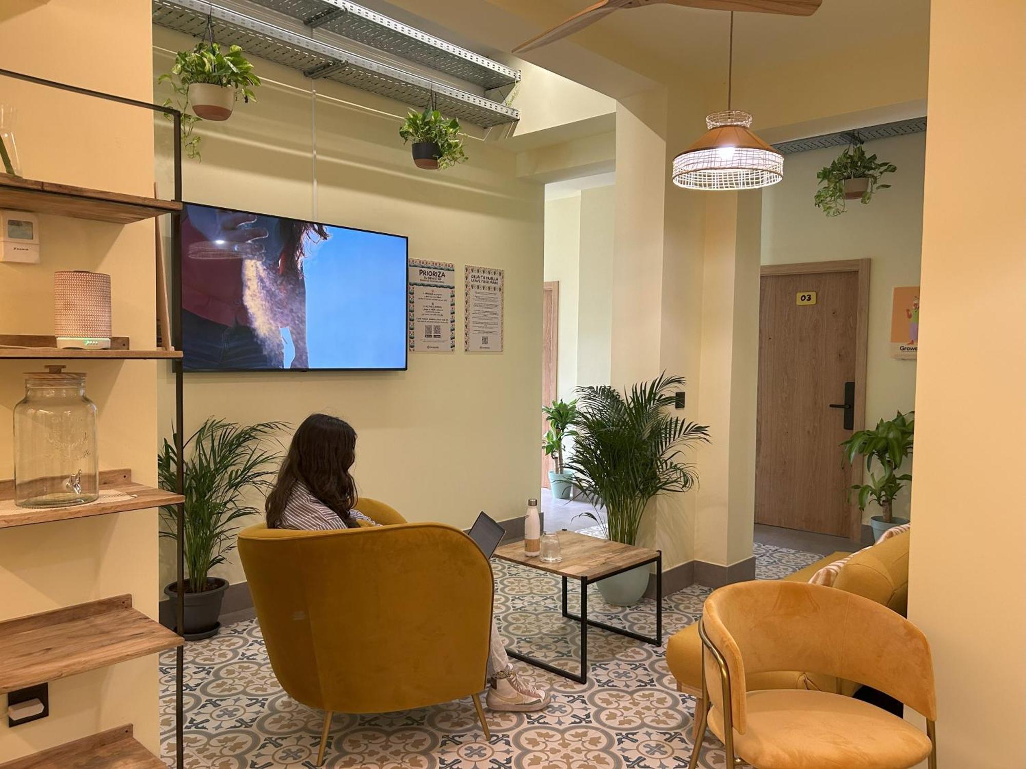 Growersgo Boutique Hostel Huelva Bagian luar foto