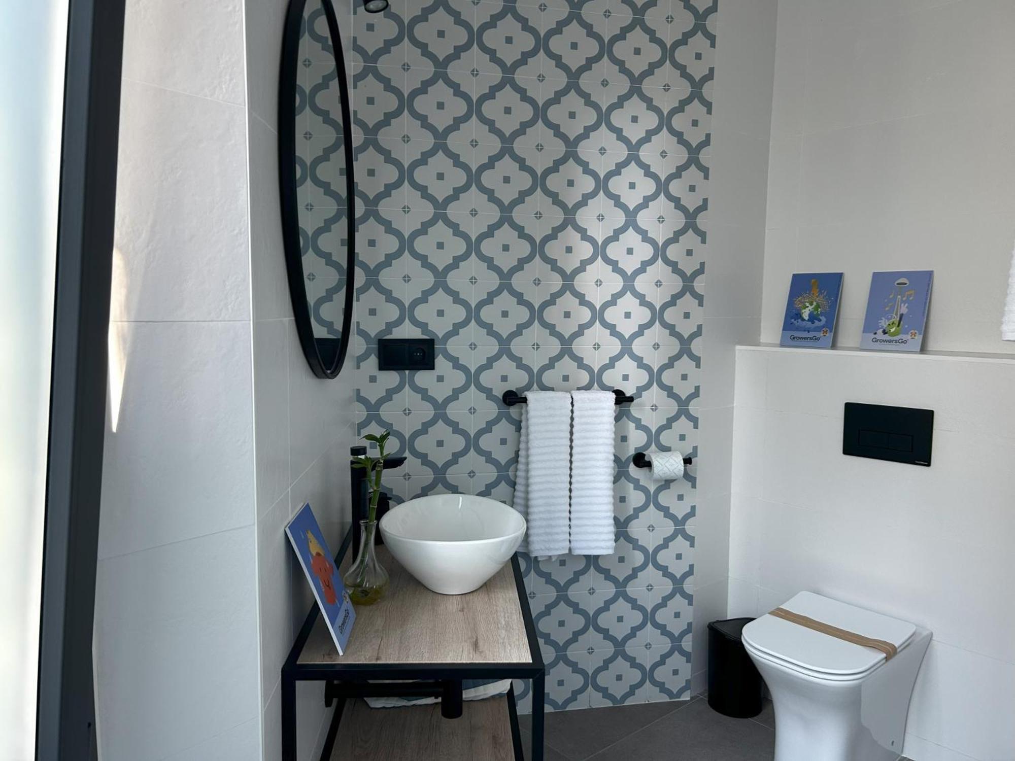 Growersgo Boutique Hostel Huelva Bagian luar foto