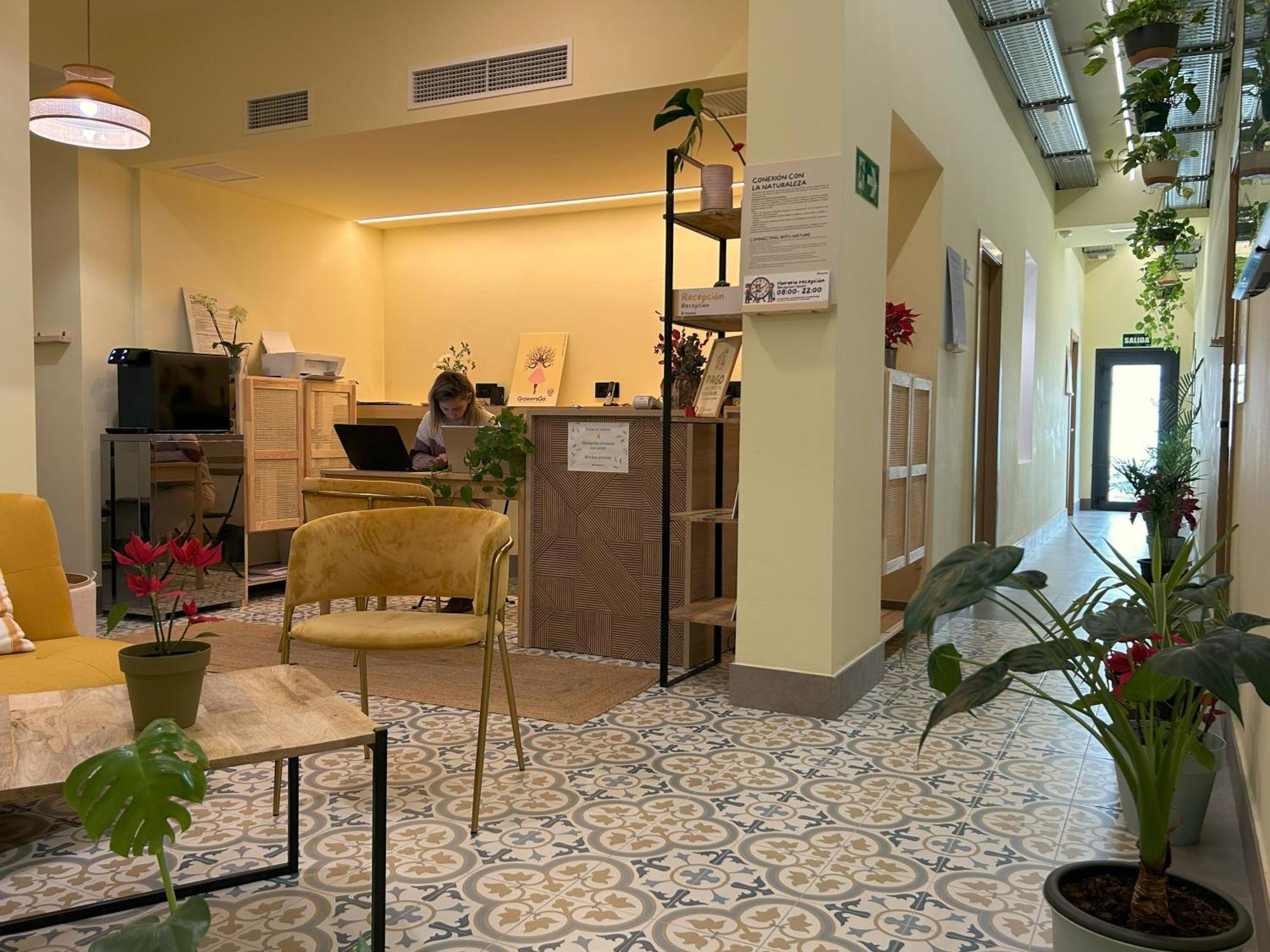 Growersgo Boutique Hostel Huelva Bagian luar foto